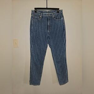 American Eagle Outfitters Blue and White High Waisted Mom Jeans